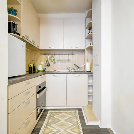 Urban Oasis With Patio 1bd 公寓 *