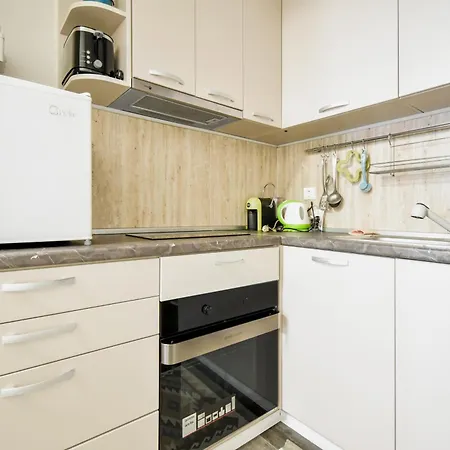 Apartment Urban Oasis With Patio 1bd By Flat Mаnager Sofia