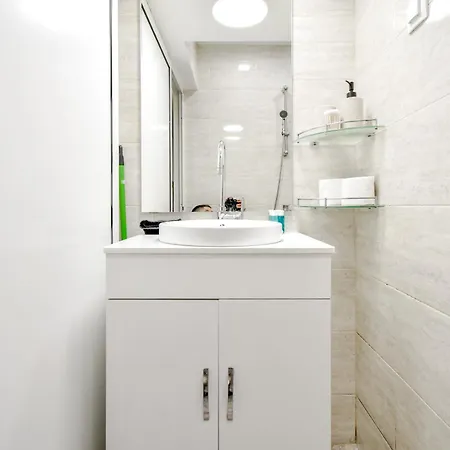 Urban Oasis With Patio 1bd Sofia